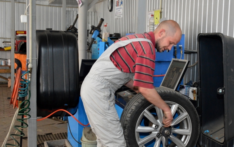 Alinhamento e Balanceamento de Caminhonetes Cerqueira César - Alinhamento e Balanceamento Automotivo